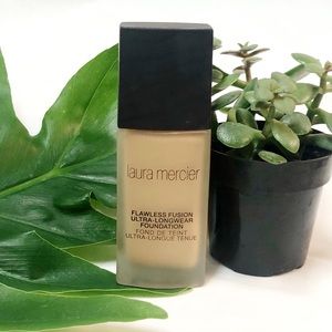 Laura Mercier Flawless Fusion Ultra Longwear Foun